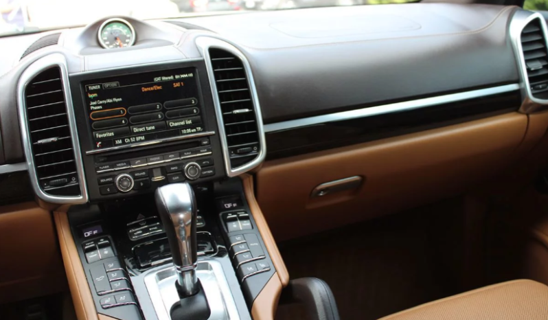 
								2015 Porsche Cayenne S full									