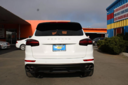 
										2015 Porsche Cayenne S full									