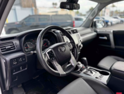 
										2020 Toyota 4Runner SR5 Premium full									