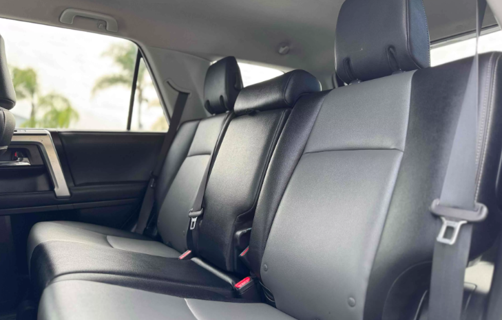 
								2020 Toyota 4Runner SR5 Premium full									