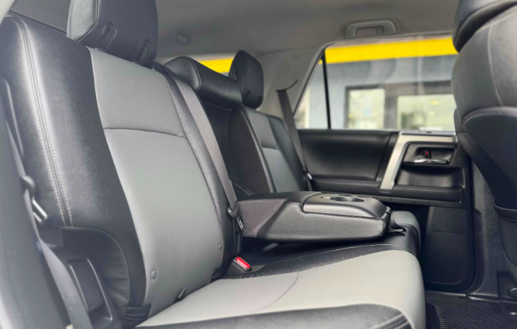 
								2020 Toyota 4Runner SR5 Premium full									