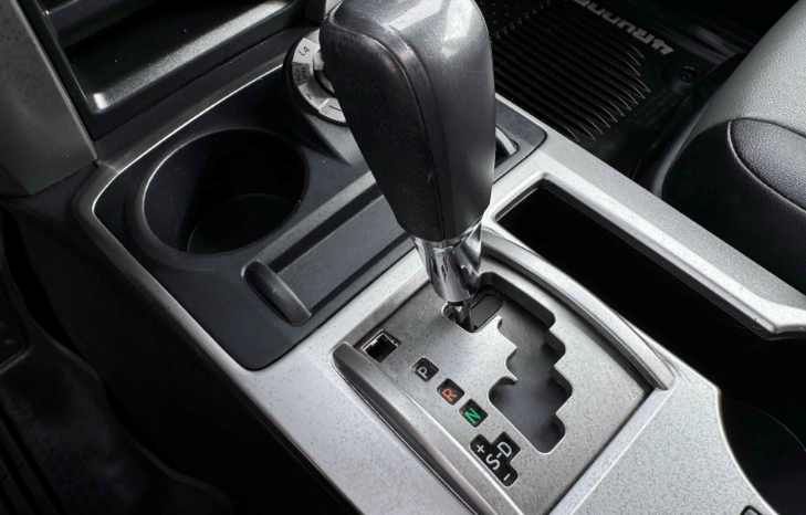 
								2020 Toyota 4Runner SR5 Premium full									