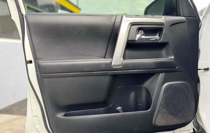 
								2020 Toyota 4Runner SR5 Premium full									