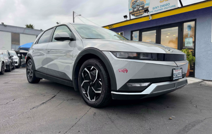 
								2024 Hyundai IONIQ 5 SEL full									