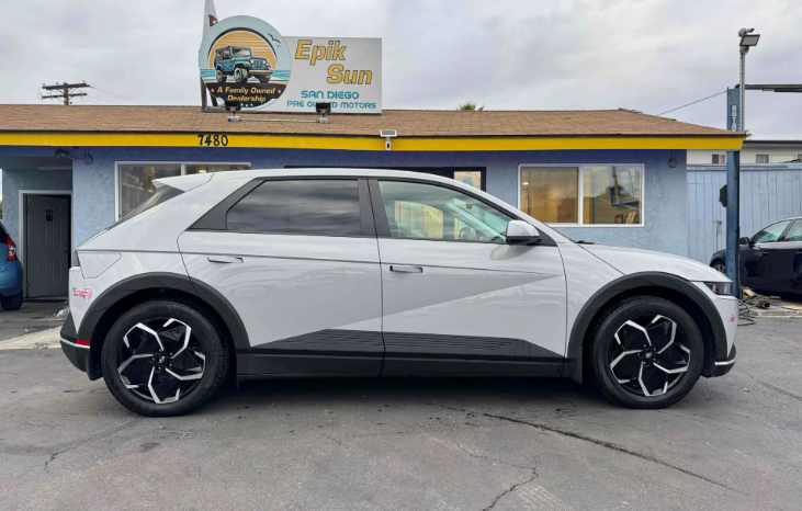 
								2024 Hyundai IONIQ 5 SEL full									