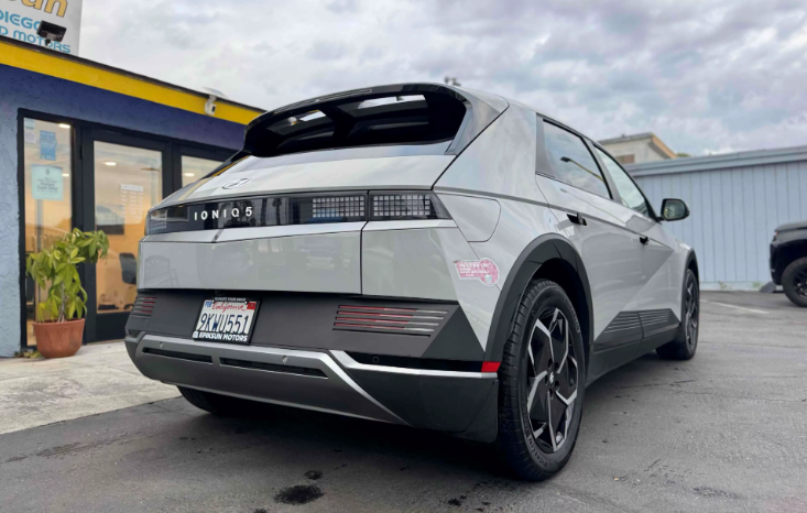 
								2024 Hyundai IONIQ 5 SEL full									