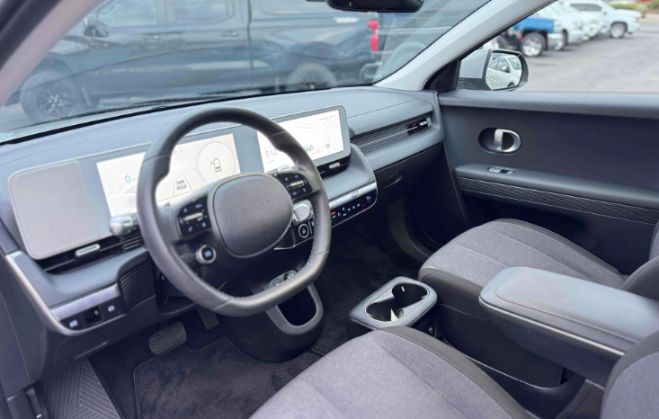 
								2024 Hyundai IONIQ 5 SEL full									